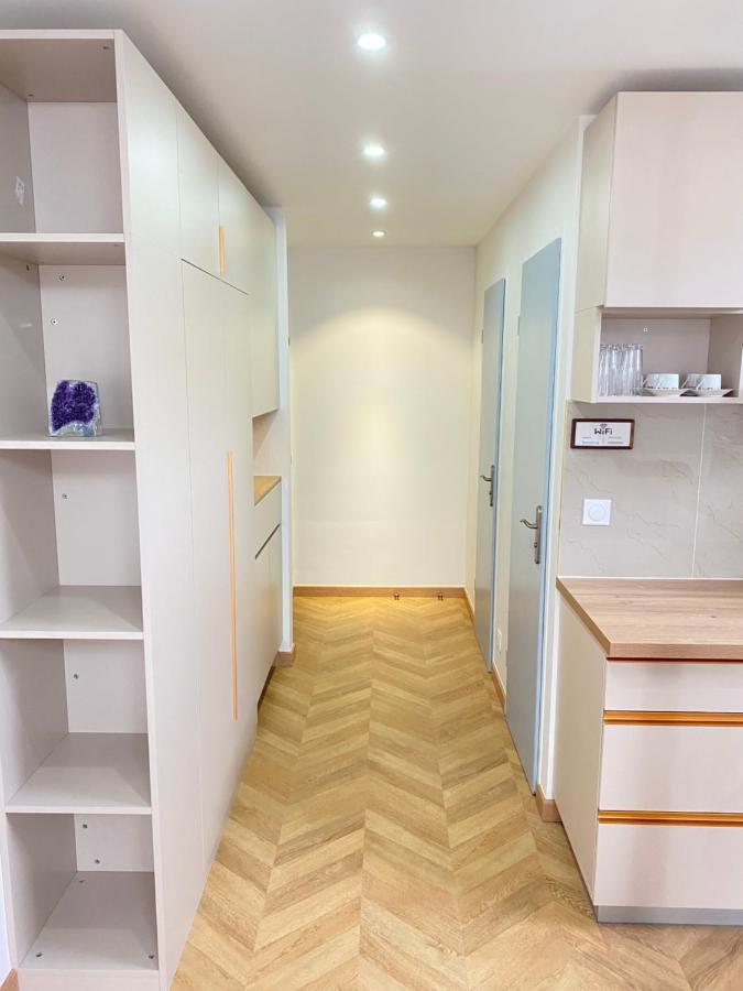 Ferienwohnung Chez Les Deux Garcons Montrouge Exterior foto